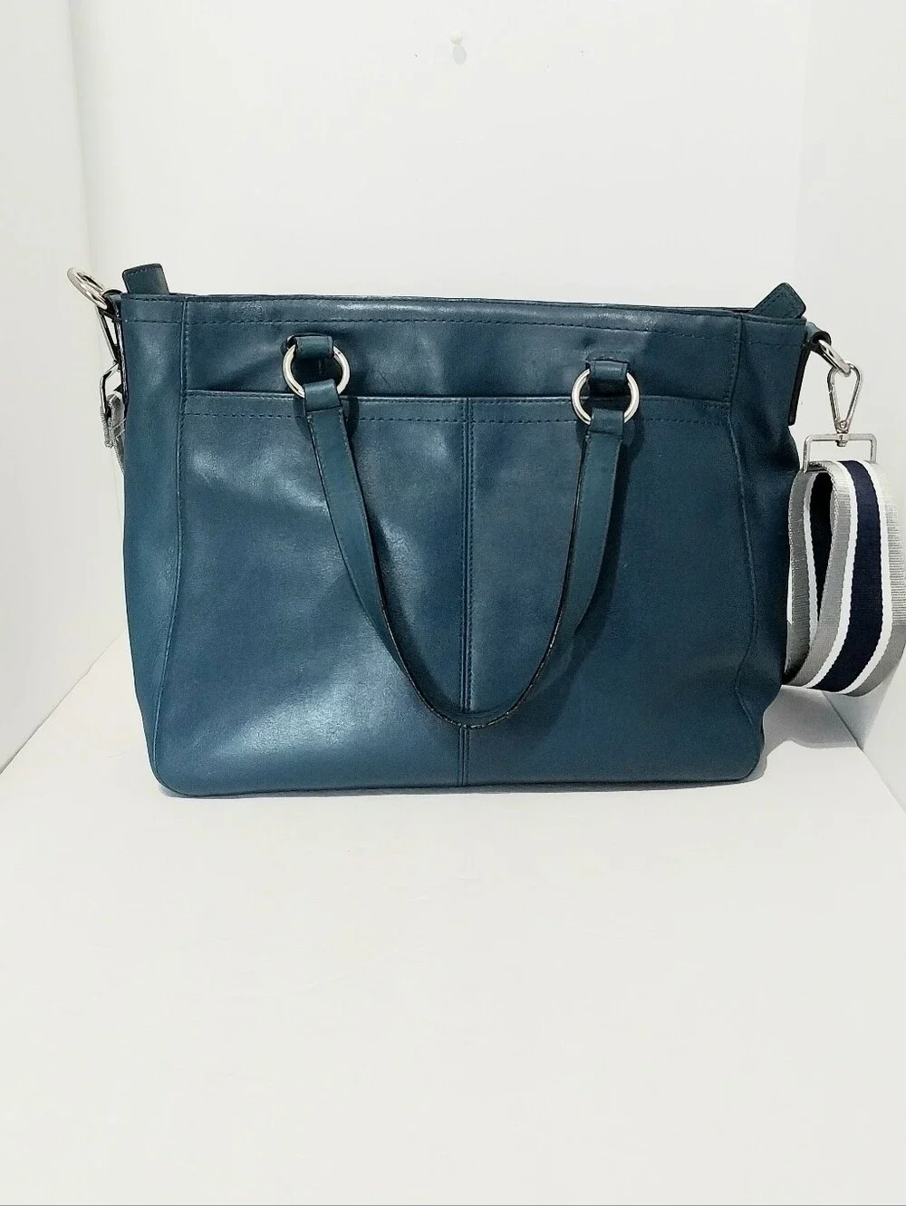 Coach Chelsea Turn Lock Tote bag